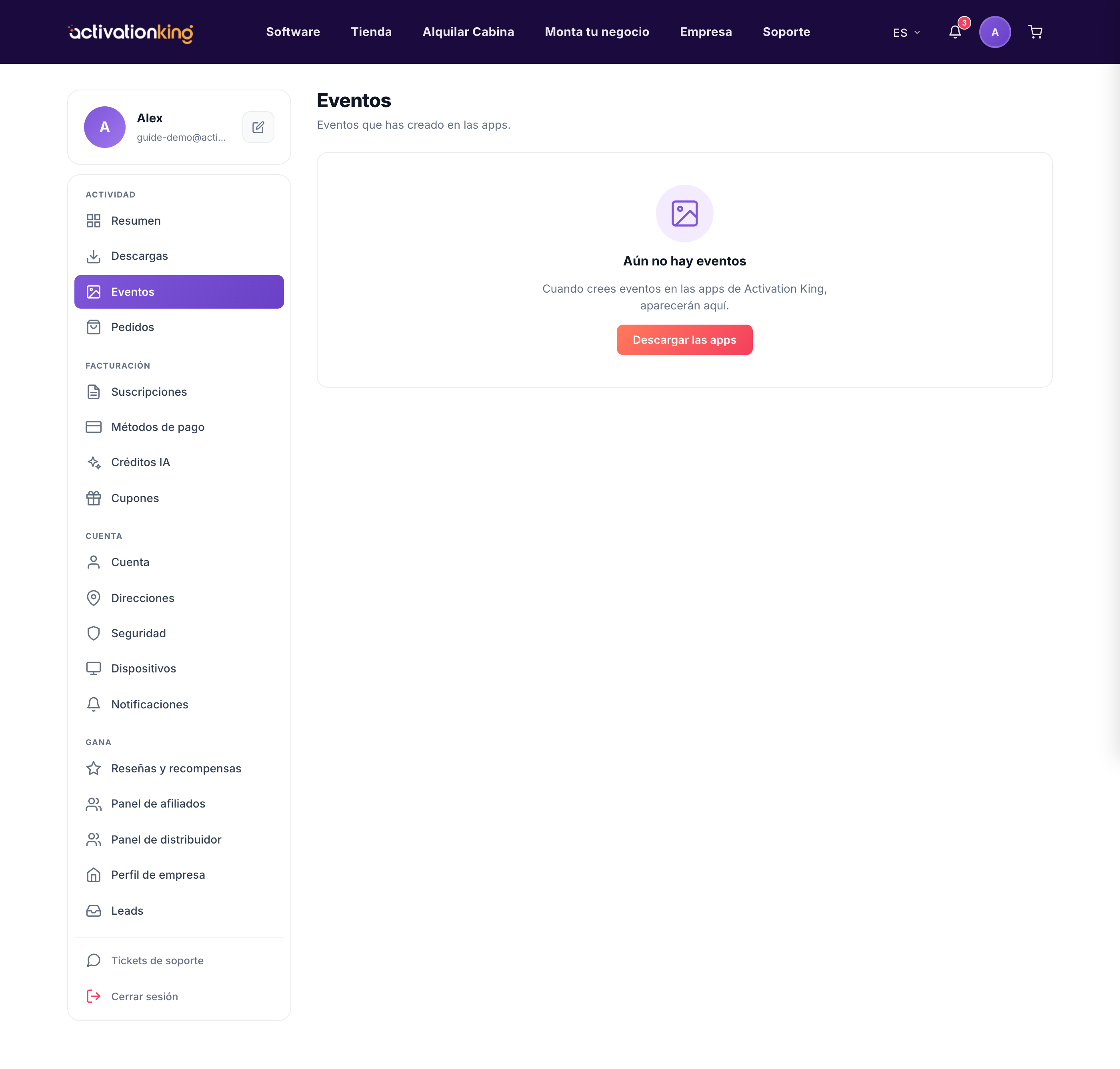 Página de Eventos del panel mostrando una lista de galerías de eventos con información de créditos