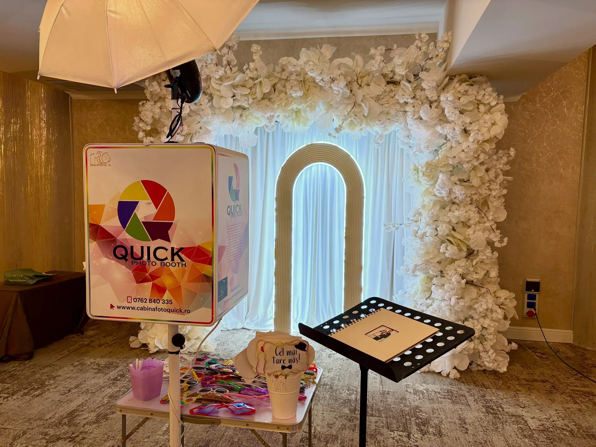 QUICK PHOTO BOOTH work
